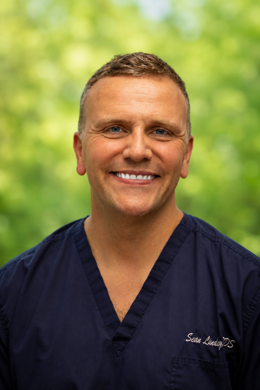 Dr. Sean Lindsey